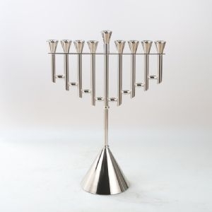 חנוכייה מדורגת